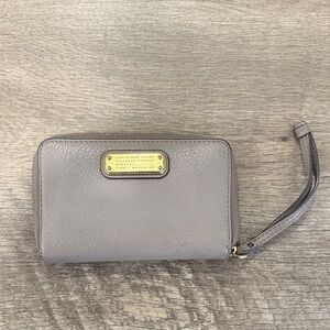 Marc Jacobs Taupe Leather Wristlet